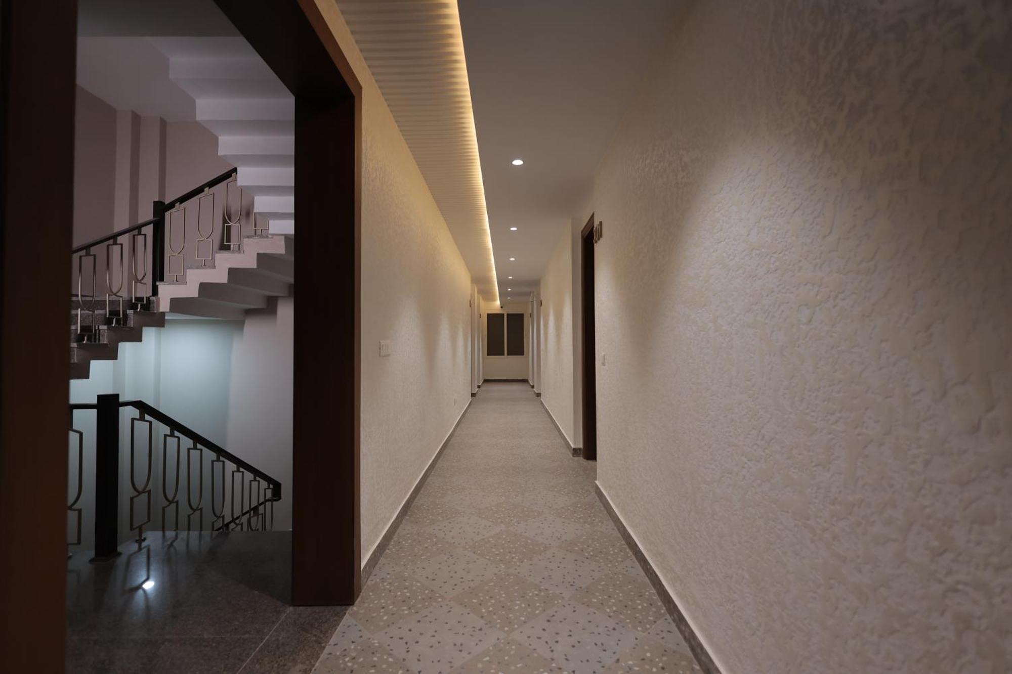 Hotel Regal Palm โมราดาบัด ภายนอก รูปภาพ